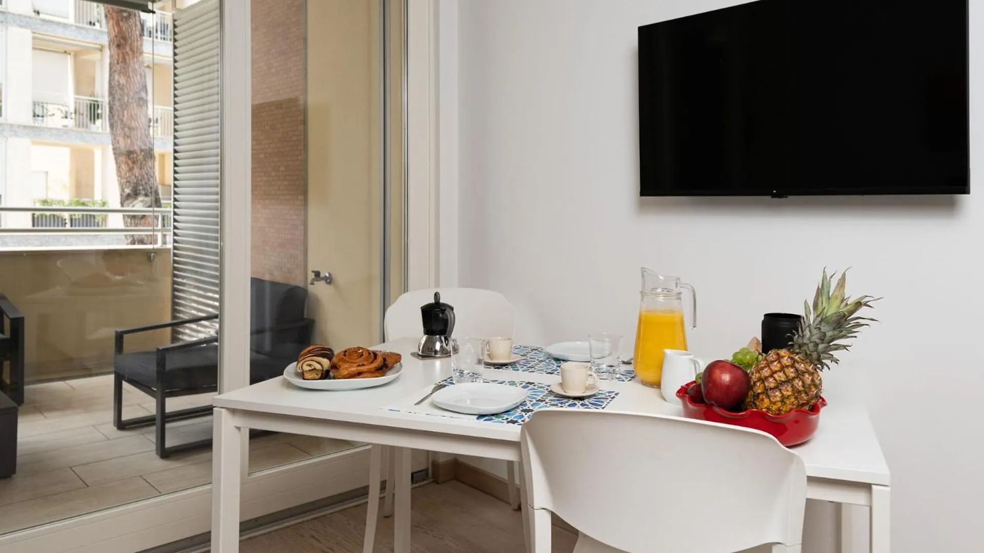 Ancient Rome Apartment